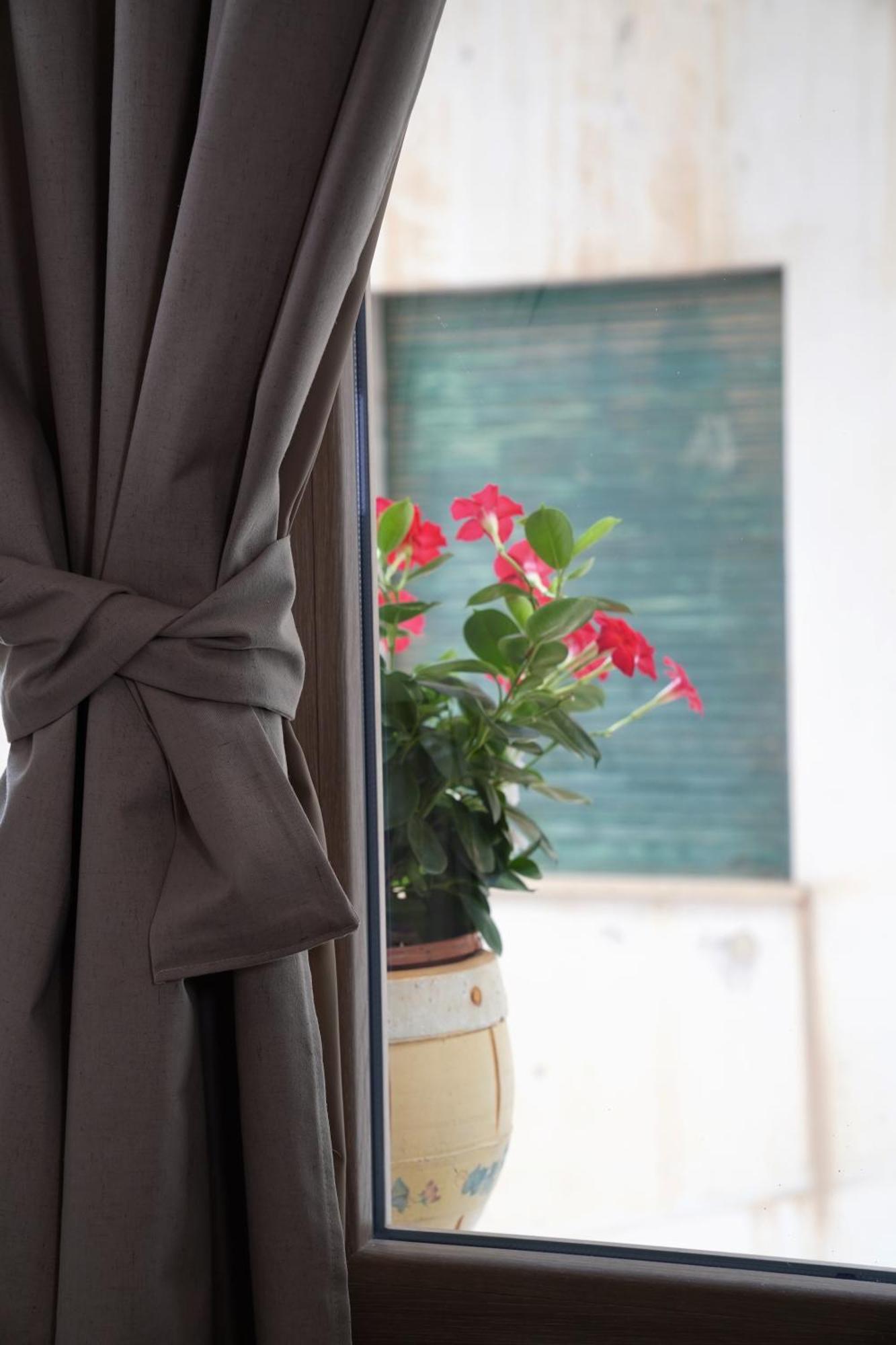 Ducas Rooms And Suite Lascari Ngoại thất bức ảnh