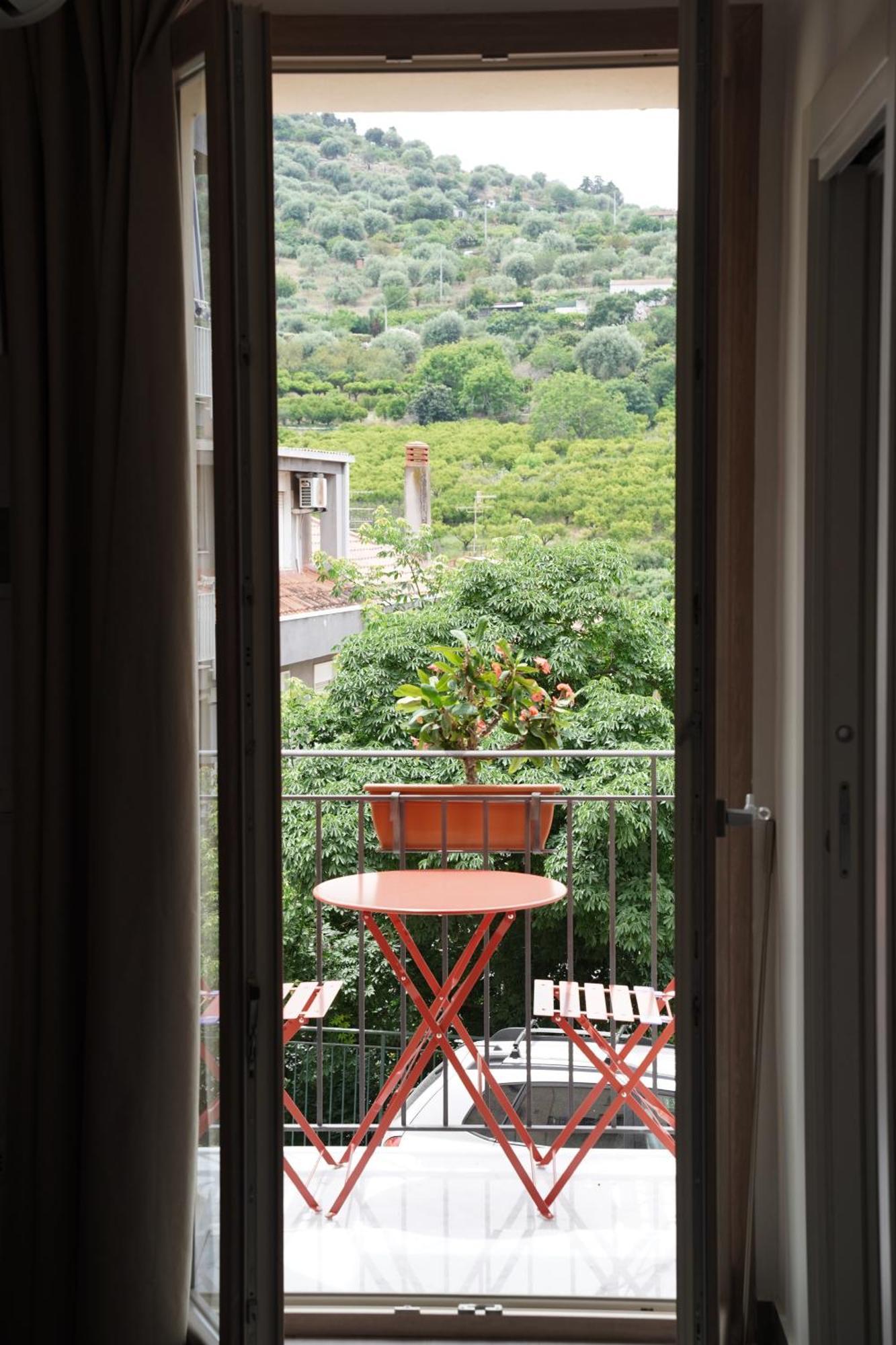 Ducas Rooms And Suite Lascari Ngoại thất bức ảnh