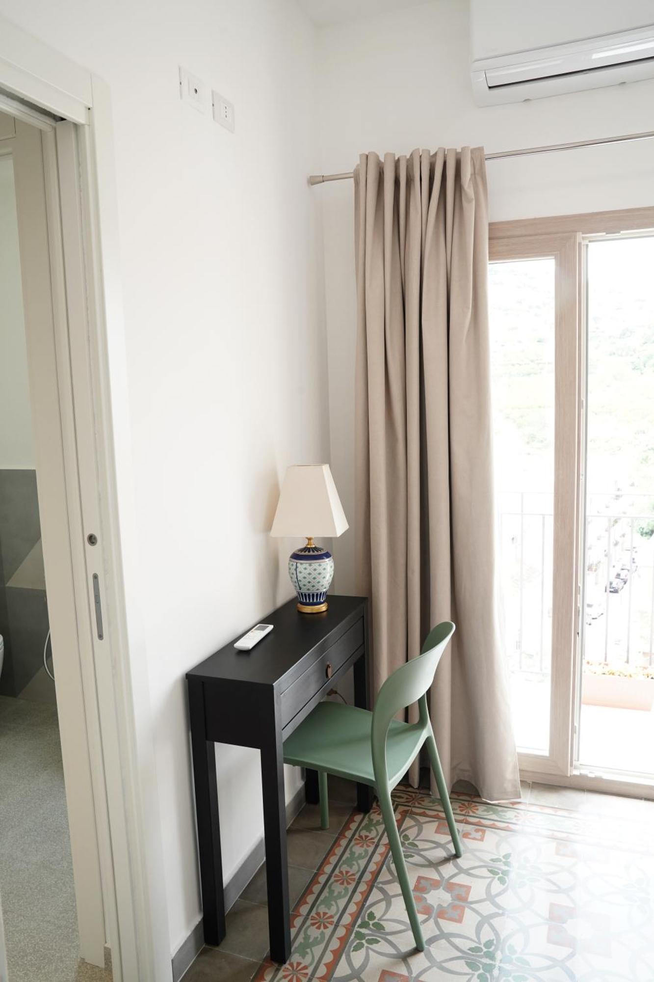 Ducas Rooms And Suite Lascari Ngoại thất bức ảnh