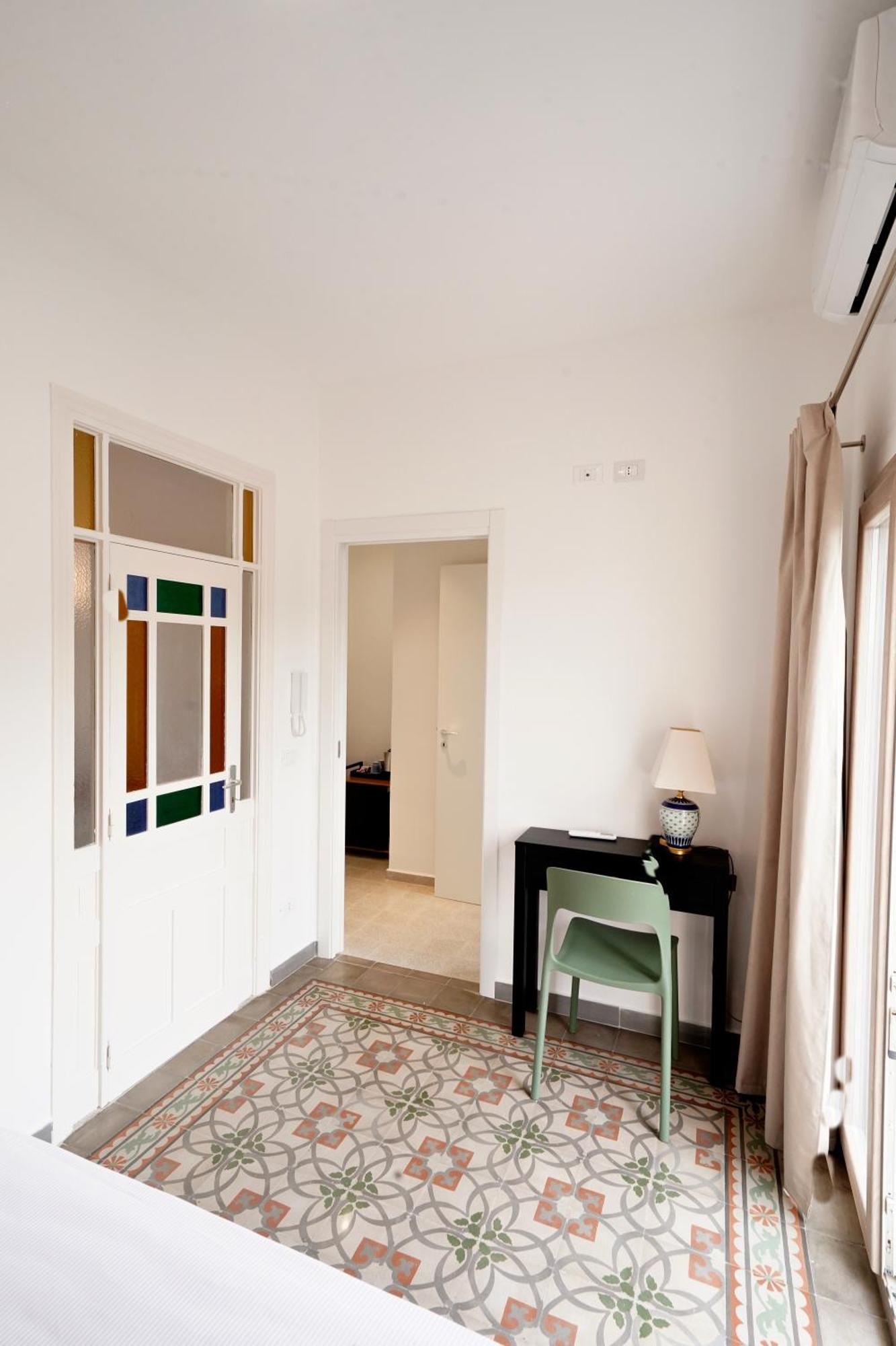 Ducas Rooms And Suite Lascari Ngoại thất bức ảnh